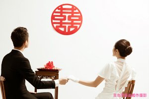 拍婚纱照要提前去试衣服吗 拍婚纱照要试妆吗