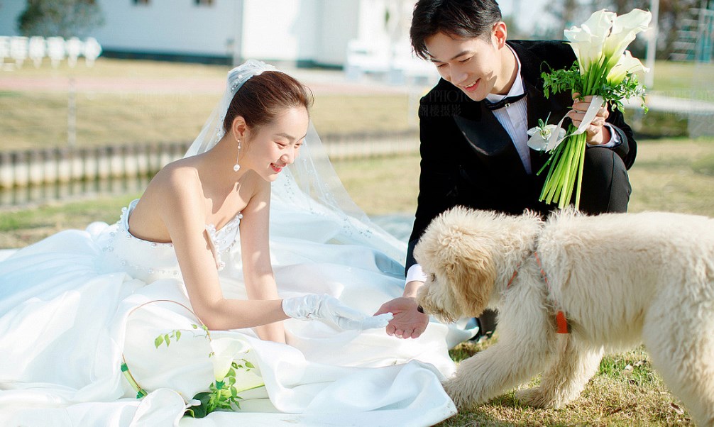 图片来源：阁楼婚纱摄影LOFTPHOTO